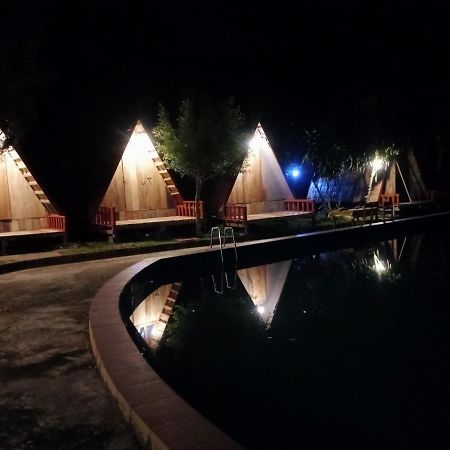 ホテル Nongkhiaw Campingsite Swimming Pool Ban Phathok エクステリア 写真